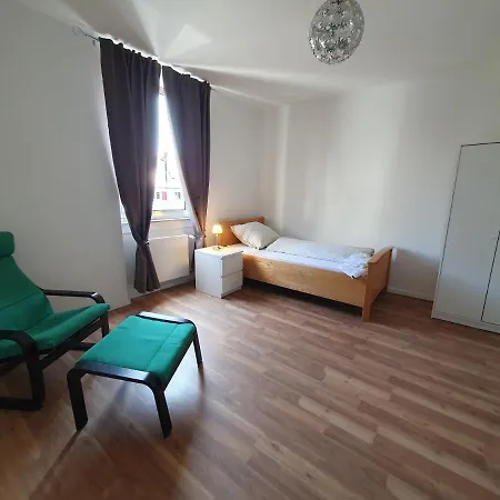 Schoenes, Vollmoebliertes Direkt An Der Uniklinik Homestay *