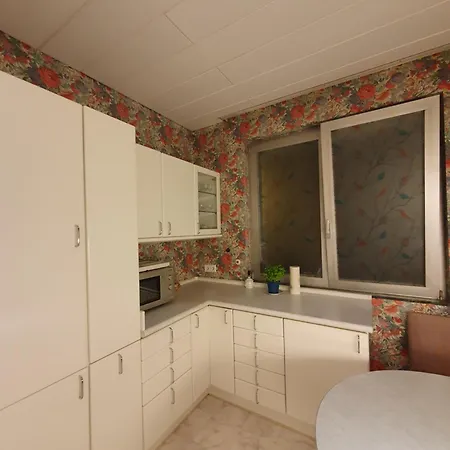 Schoenes, Vollmoebliertes Direkt An Der Uniklinik Homestay *