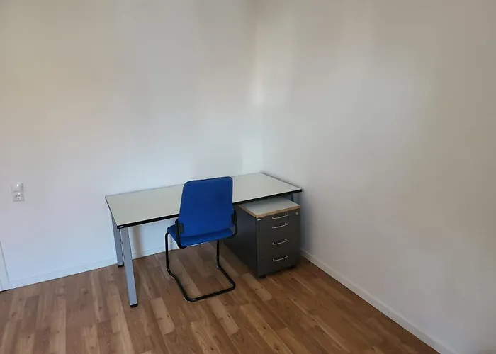 Schoenes, Vollmoebliertes Direkt An Der Uniklinik