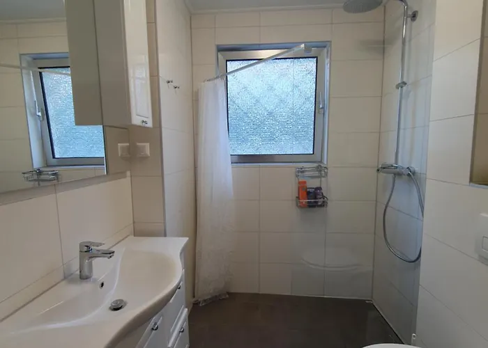 Schoenes, Vollmoebliertes Direkt An Der Uniklinik